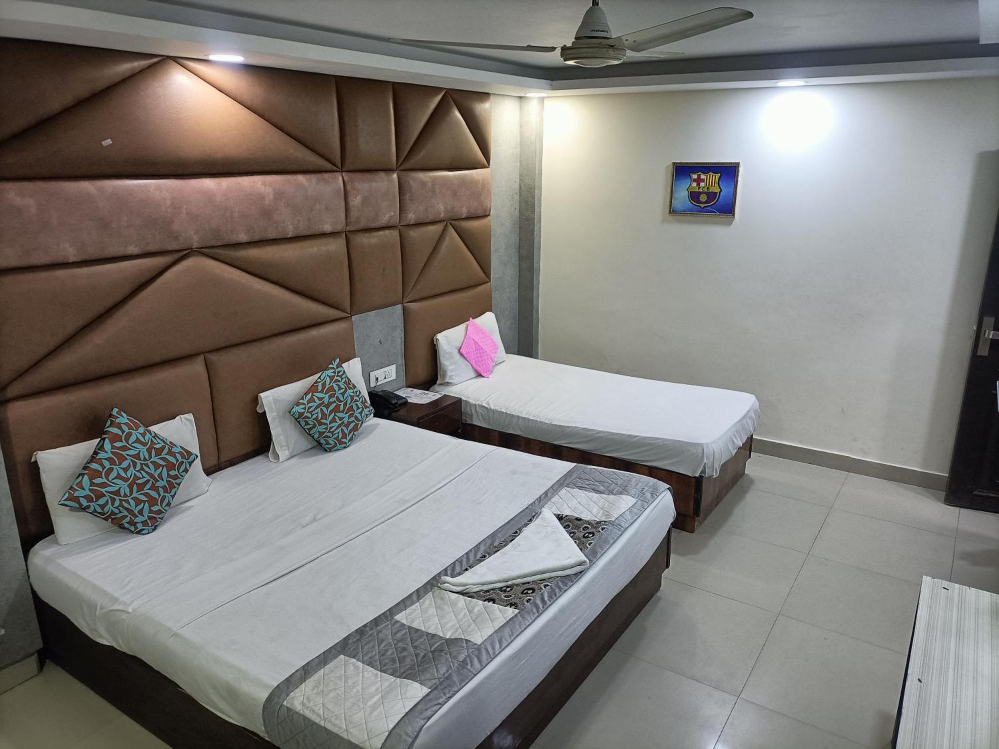 Hotel Krone A Family Hotel Near Igi Airport Delhi New Delhi Luaran gambar